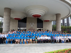 工廠投產(chǎn)慶典